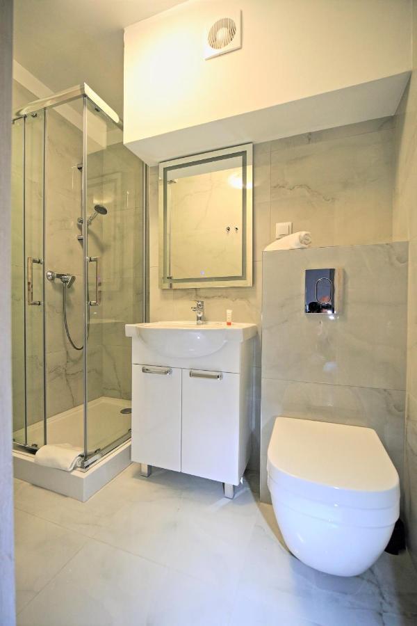 Apartament Swietojanska Przy Nabrzezu By Noclegi Renters กดิเนีย ภายนอก รูปภาพ